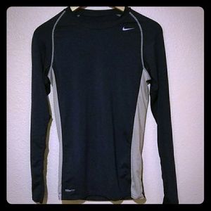 WOMEN'S NIKE SHIRT